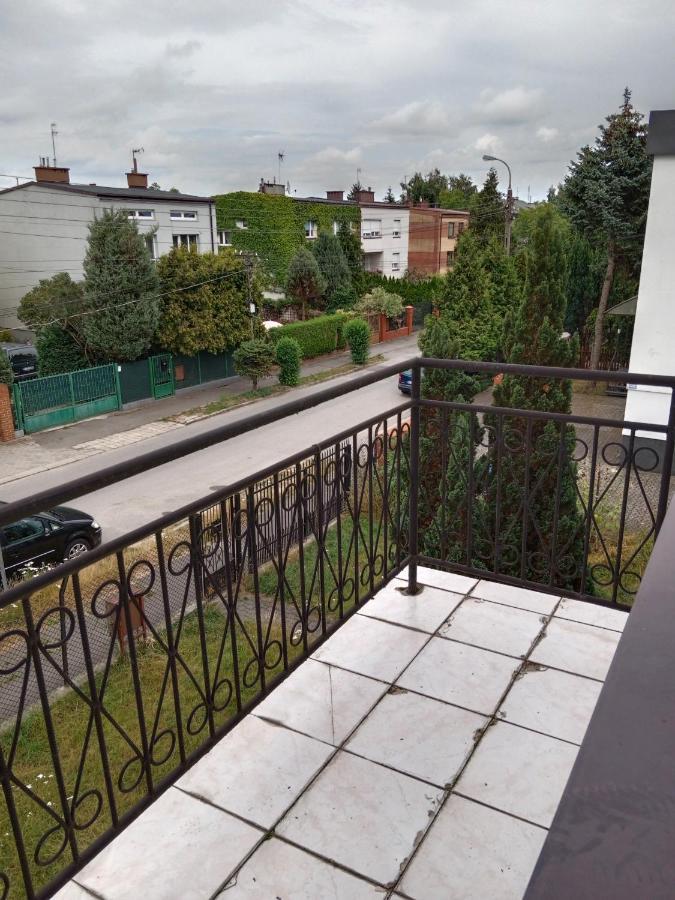 La Madriguera Bed & Breakfast Raszyn Exterior photo